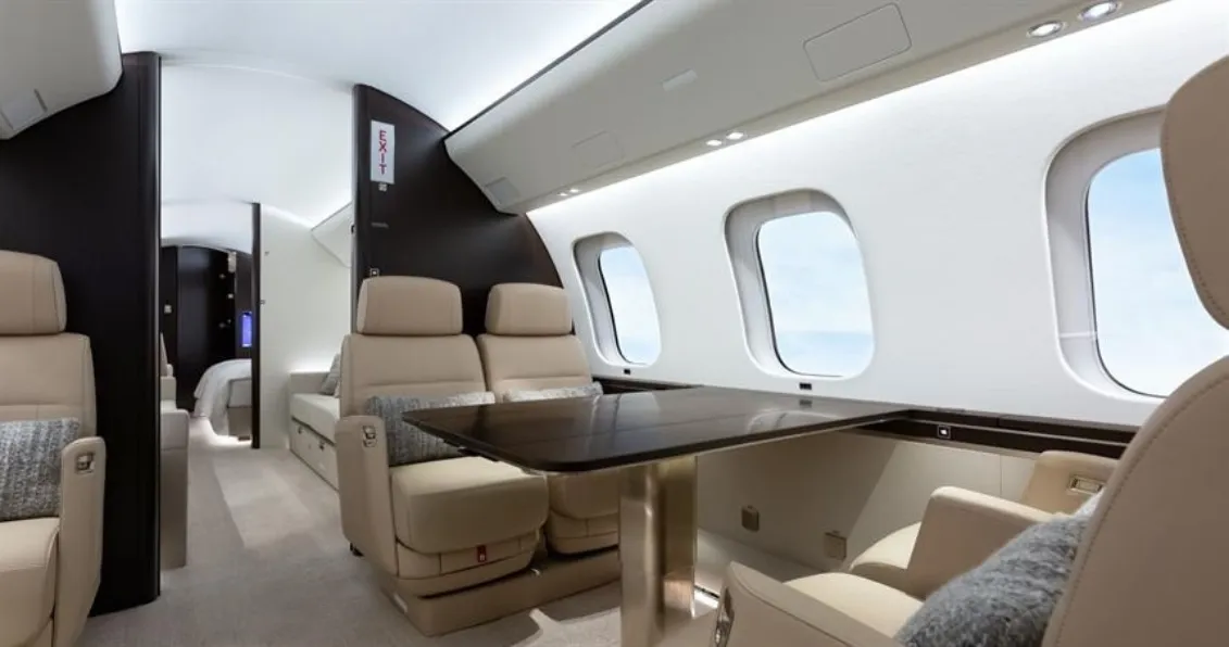Global 7500 interior 1